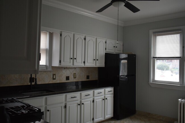 Photo - 44 E 4th St Unit 1