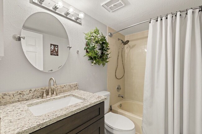 Photo - Beautiful Condo For Rent In St Petersburg! Unidad 406