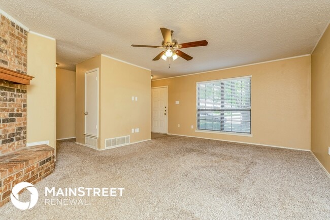 Photo - 4217 Oak Country Dr