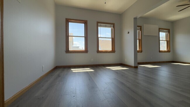 3340 S Parnell Ave Unit 2R