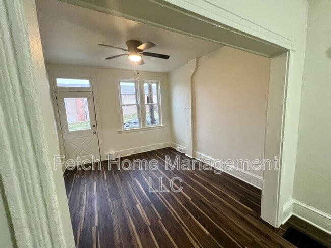 Photo - 462 S Christian St