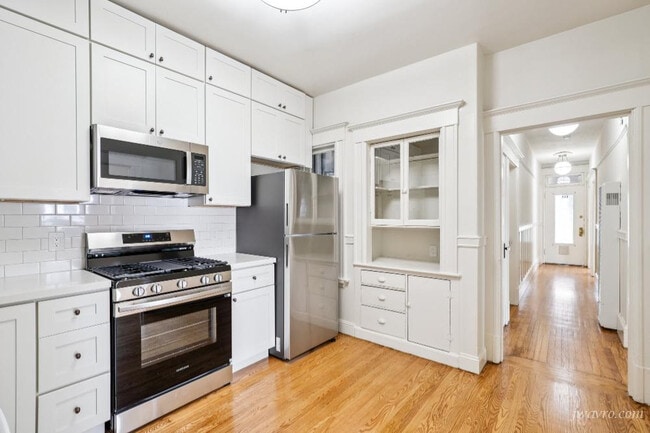 Building Photo - 848 14th St Rental