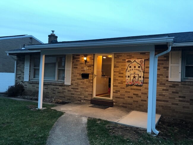 Building Photo - 68 Lilmont Dr