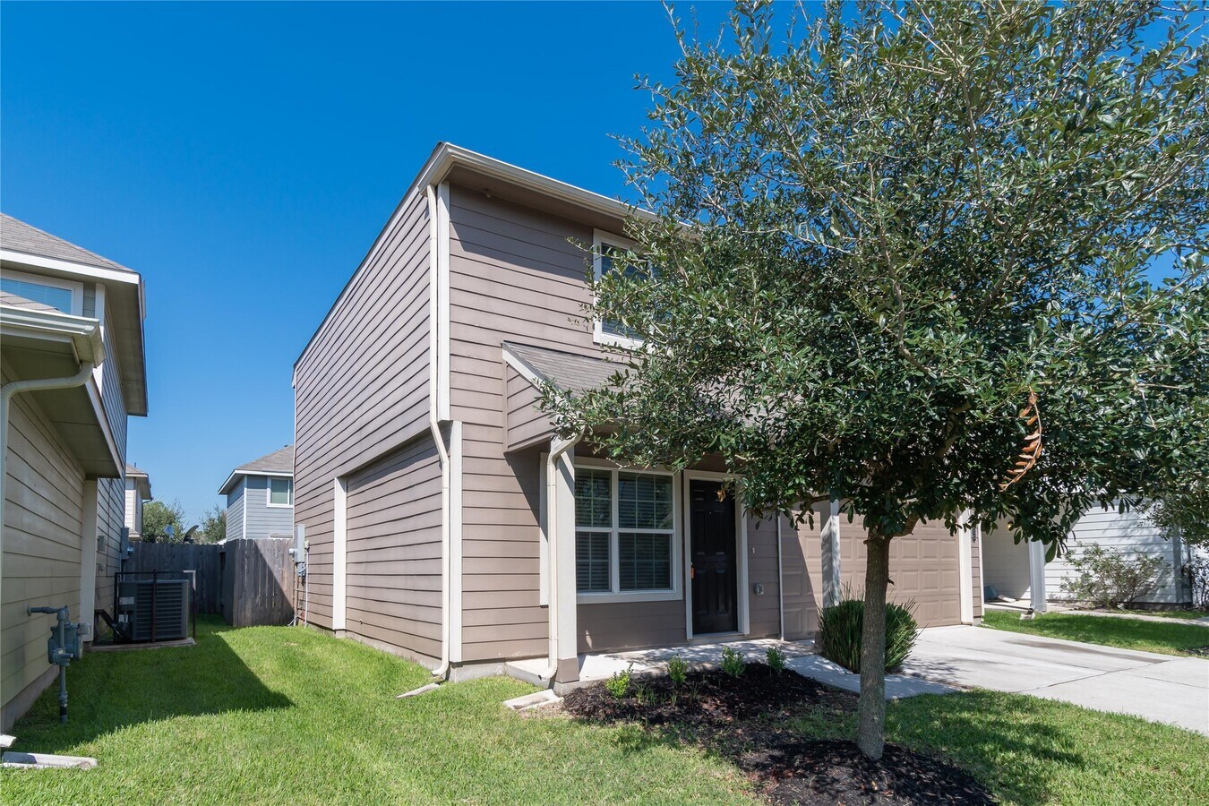 Photo - 5456 Quail Cove Ln