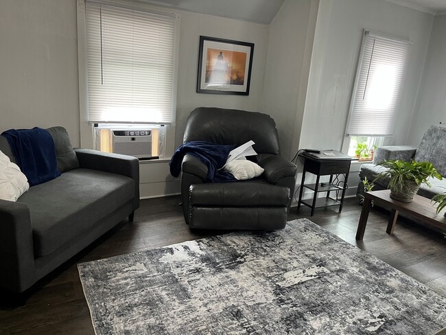 Photo - 127 Jefferson St Unidad 2