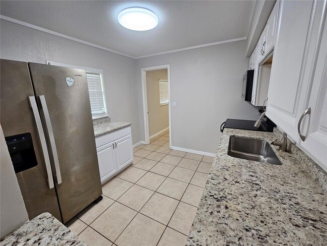 8337 Cass Rd