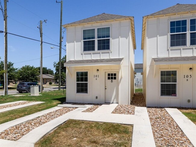 Photo - 230 Debus Dr Unit 101