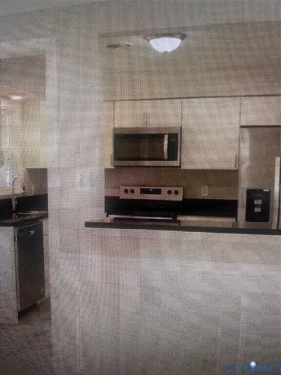 Photo - 25073 Oxford Rd
