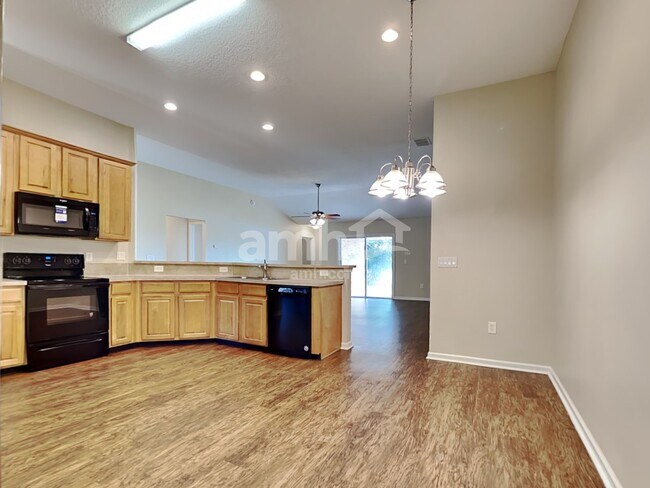 Photo - 632 E Red House Branch Rd