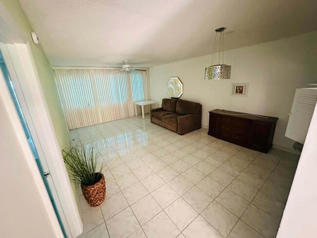 Photo - 215 SE 3rd Ave