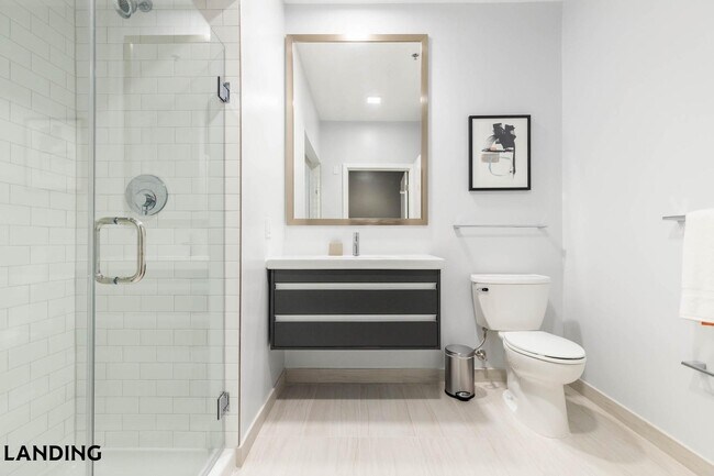 Photo - 8525 Chevy Chase Lake Terrace Unidad 241