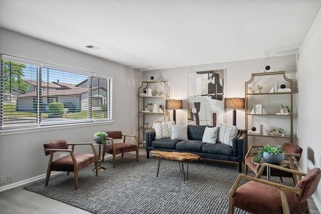 Photo - Arrive Oak Brook Heights