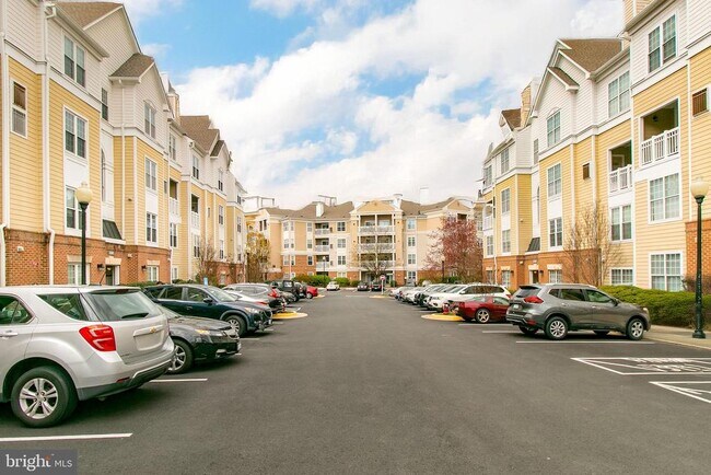 Photo - 2204 Westcourt Ln Unit 306
