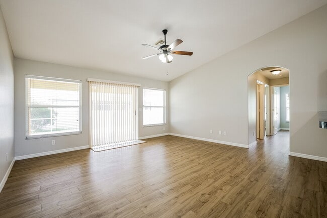 Photo - 1103 SW 40th Terrace