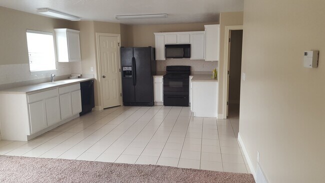 Photo - 152 S 1100 W