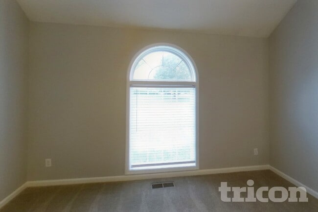 Photo - 7222 Brittany Way
