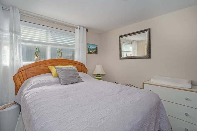 Photo - 11420 Seabrook Crescent Unité Main Suite