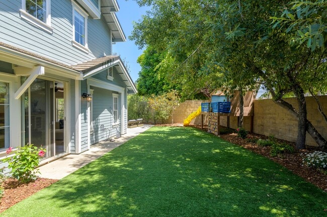 Photo - 200 Oak View Ln