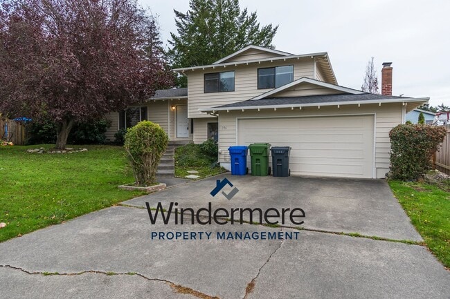 Photo - 3 Bedroom 2.5 Bathroom House Plus Office