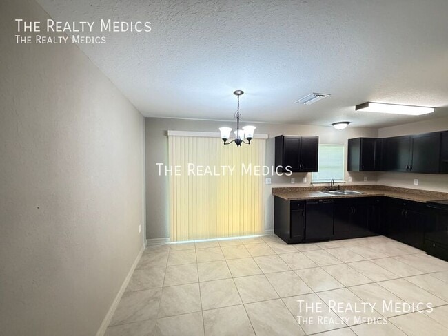 Photo - 4864 SE 137th Pl