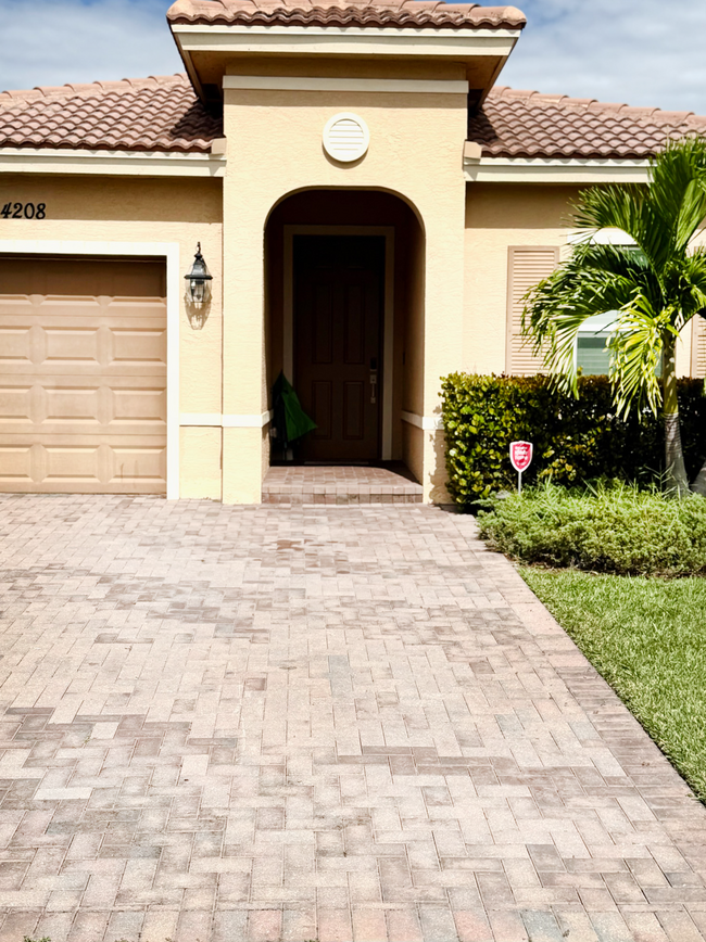 Photo - 4208 Troon Pl