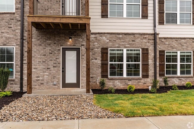 8573 Grv Pk St