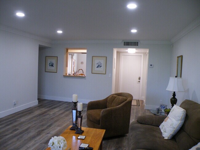 Photo - 15 Willowbrook Ln Unit 108
