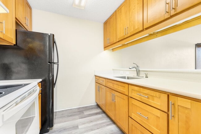 Photo - 2 bedroom 1 bath condo in Pearl 1 with 1 covered parking
