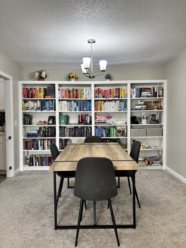 Photo - 5581 Baronridge Dr Unit 9