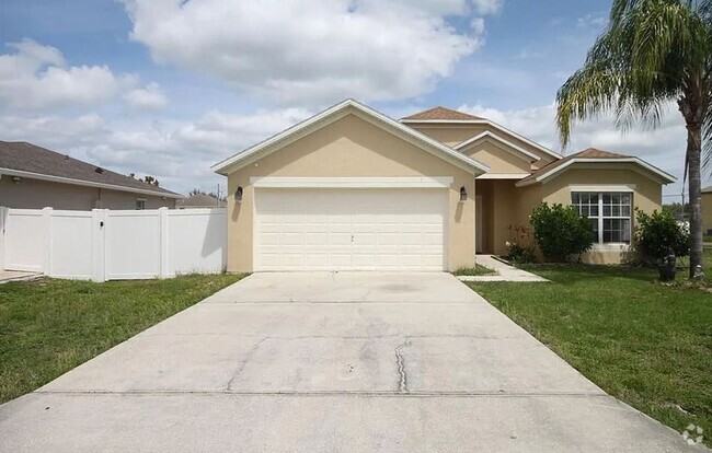 Building Photo - Beautiful 3 Bed and 2 Bath POOL HOME in Ki...