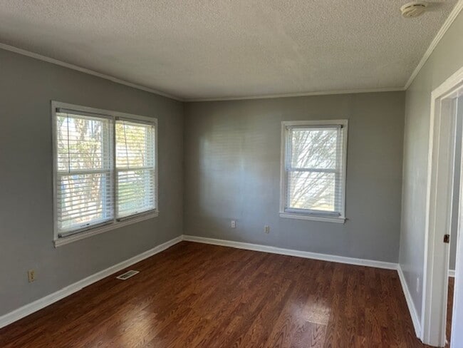 Photo - 2 bedroom home with garage available now!