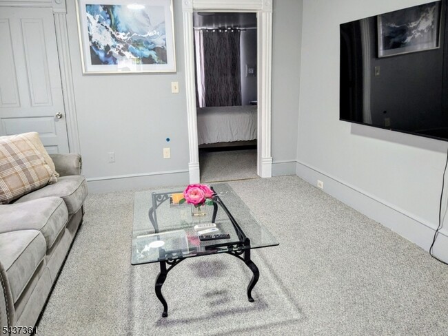 Photo - 268 Chambers St Unit 1
