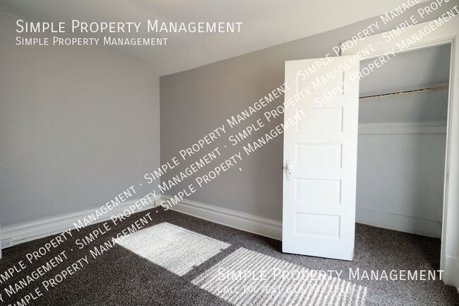 Photo - 452 Oakdale St SE Unit 2