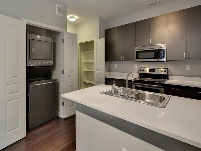 Photo - 2822 Rio Grande St Unit 303