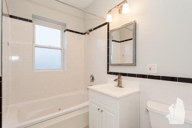 Photo - 4808 N Paulina St Unidad GW