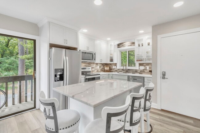 Photo - 800 St Andrews Dr