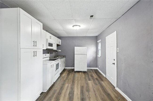 Photo - 1527 Langston Ave SW