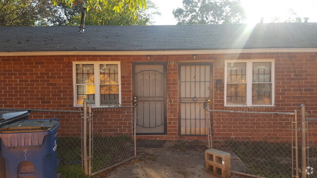 Building Photo - 1341 E Washington Ave Unit 1341B "LEFT" Rental