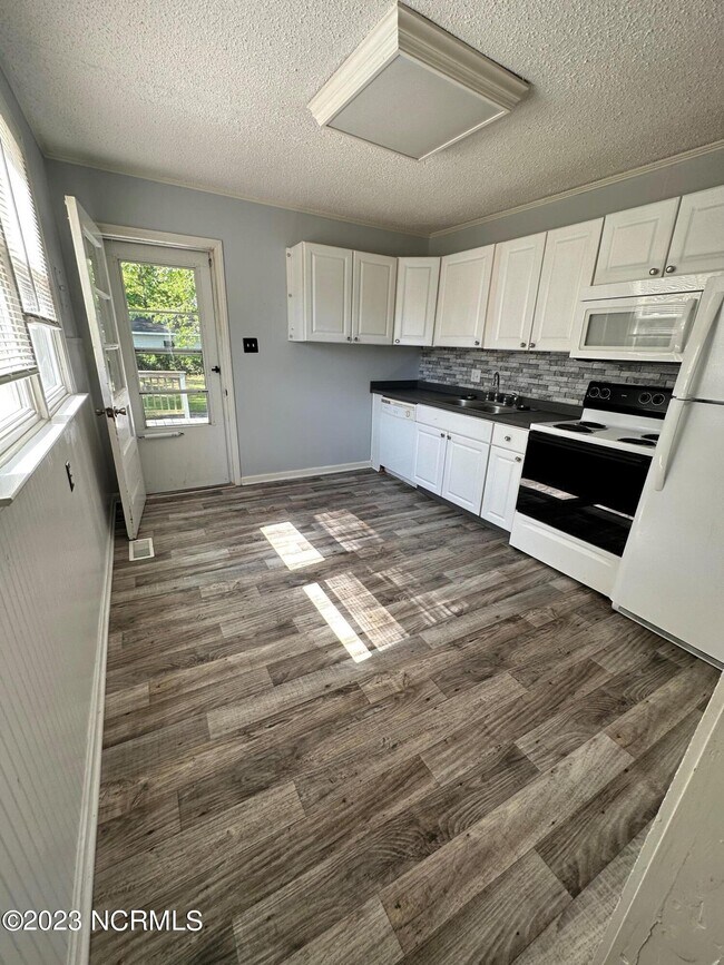 2207 High School Dr
