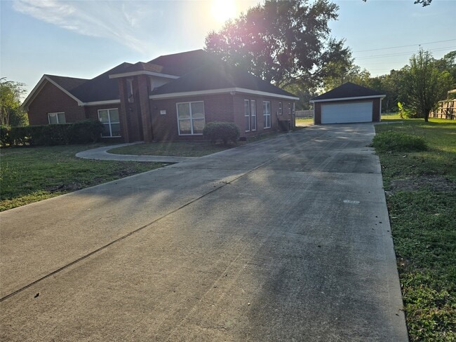 Photo - 11207 Iberia Dr