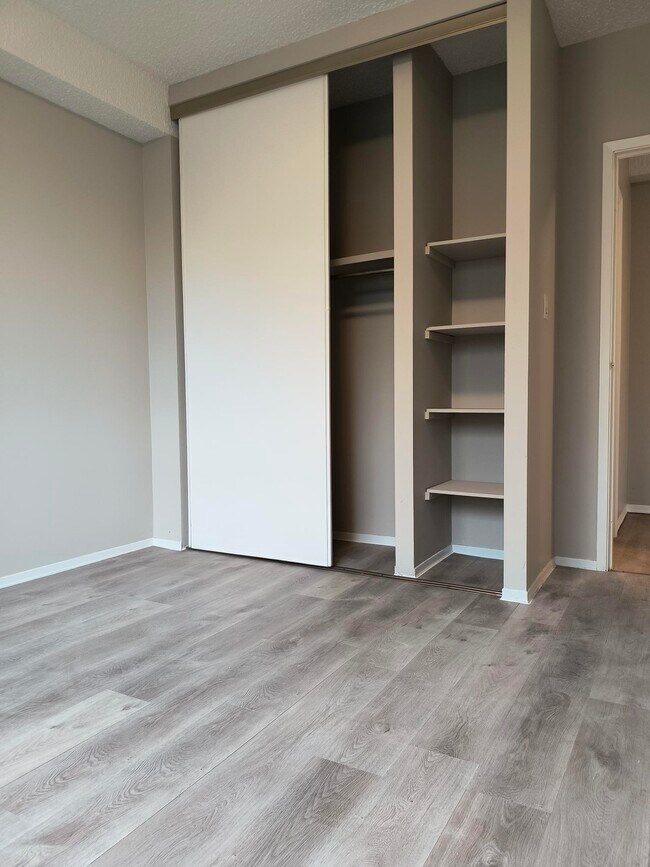 Photo - 72 Tollgate Rd