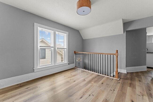 Photo - 506 E Parkway Ave Unit A- Upper