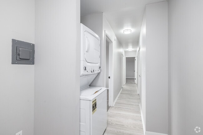Seed - 2BR, 1.5BA - 1,000SF - In-Unit Laundry
