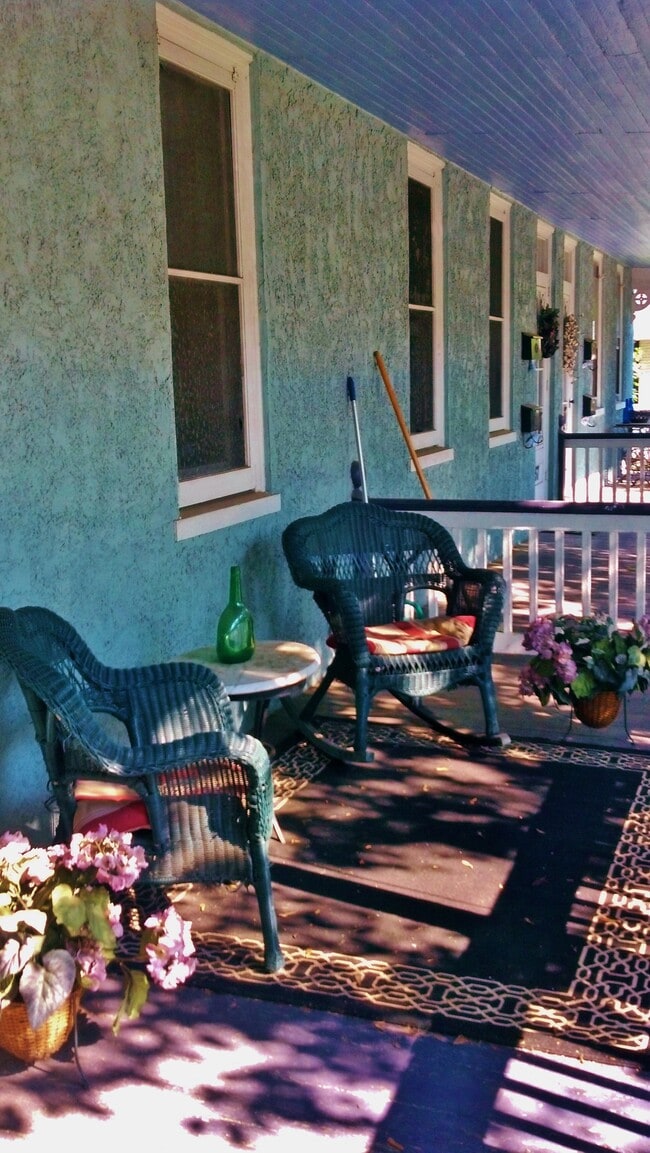 Photo - 37A Maple Ave Unit Apt 37A