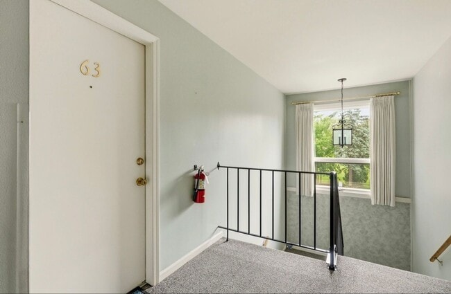 Photo - 2 Bedroom, 1.5 Bath Condo for Rent!