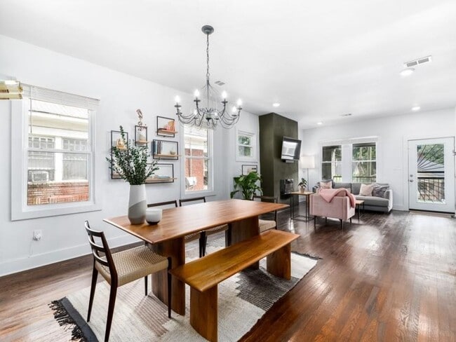 Photo - 1473 Beecher St SW