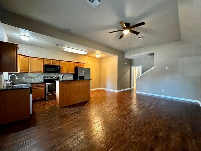 Photo - 2016 S 8th St Unit B