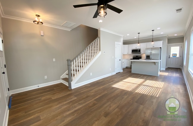 Photo - 310 Gower St