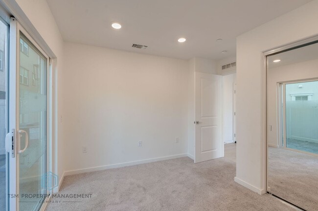 Photo - 4 Bed 3.5 Bath Detached House in South El Monte!