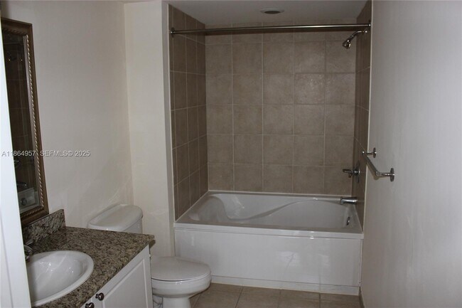 Photo - 19501 W Country Club Dr Unit 1010